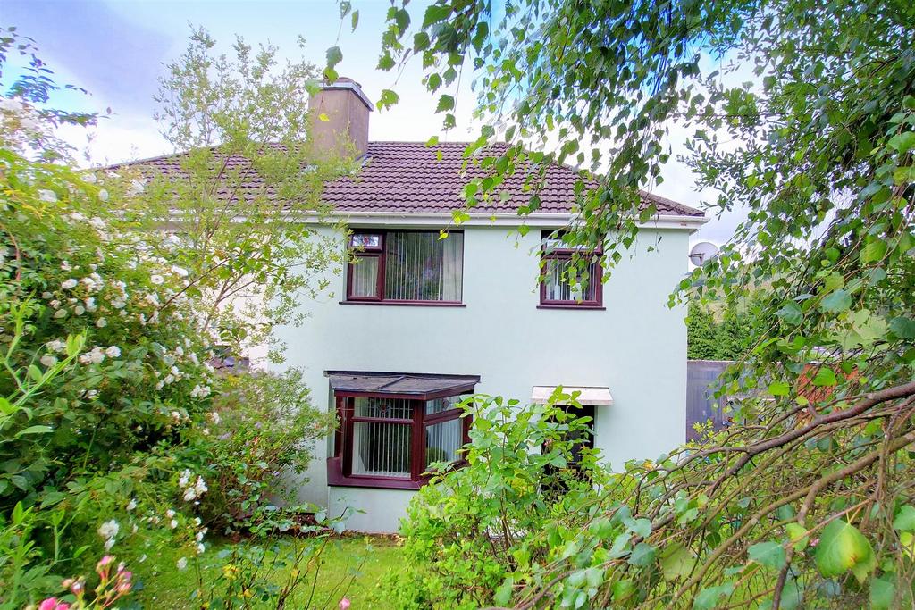 Woodland Road, Glyncorrwg, Port Talbot 3 bed semidetached house for