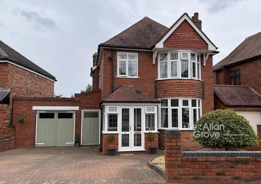 Timbertree Road, Cradley Heath 3 bed detached house for sale £400,000