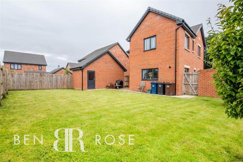 4 bedroom detached house for sale, Brickfield Place, Leyland