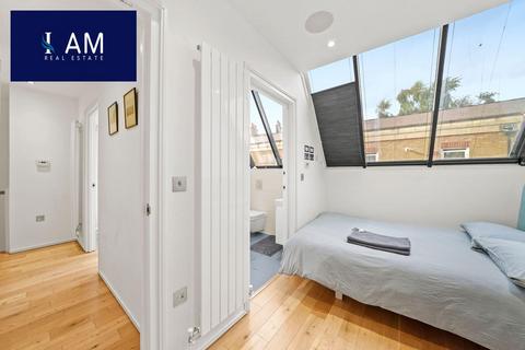 4 bedroom end of terrace house for sale - Grimsby Street, London