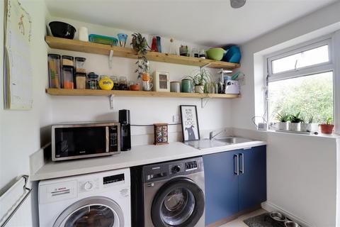 9 Barton Drive, Hessle, HU13 0HN
