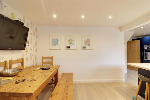 9 Barton Drive, Hessle, HU13 0HN