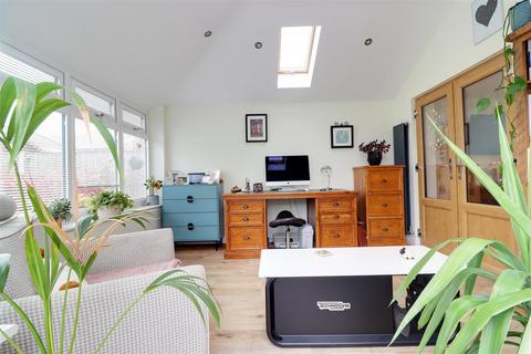 9 Barton Drive, Hessle, HU13 0HN