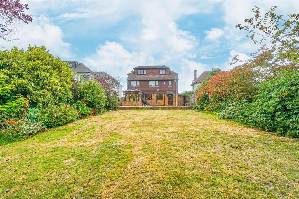 Harley Shute Road, St. LeonardsOnSea 5 bed detached house £730,000