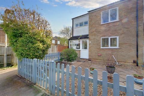 12 Beagle Close, Radlett, WD7 8PG