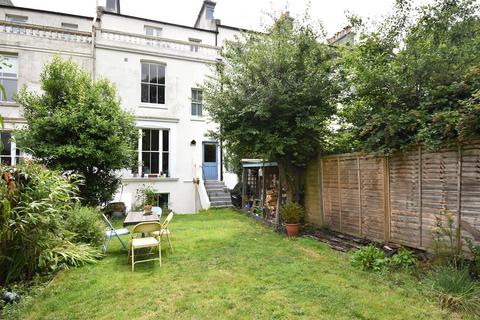 12 Clyde Road, St Leonards-on-sea, TN38 0QE