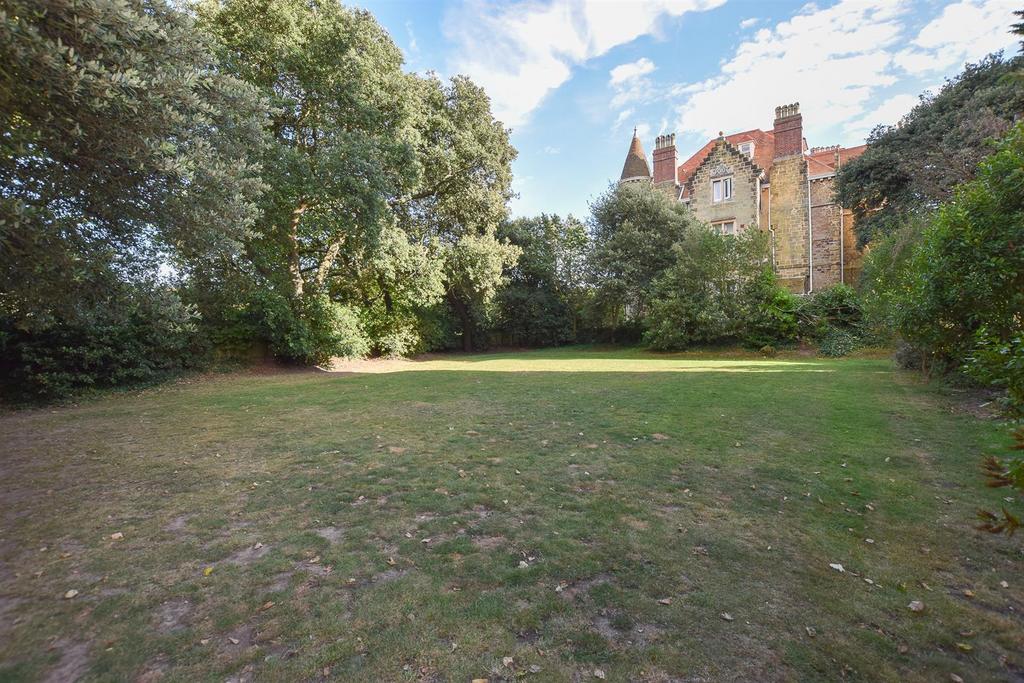 Communal gardens