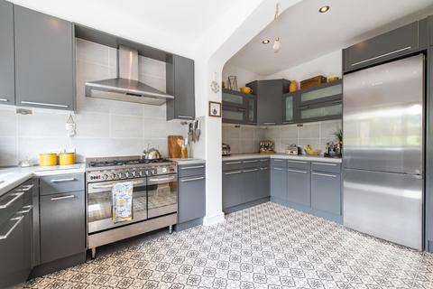 16 Barton Road, Sidcup, DA14 5LU