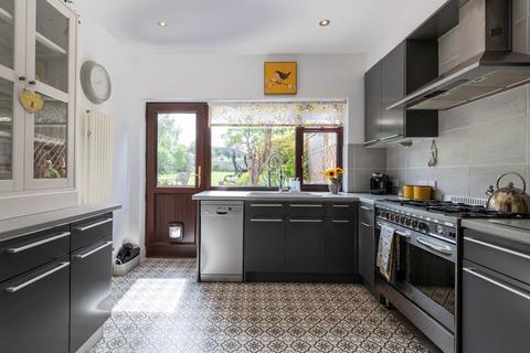 16 Barton Road, Sidcup, DA14 5LU
