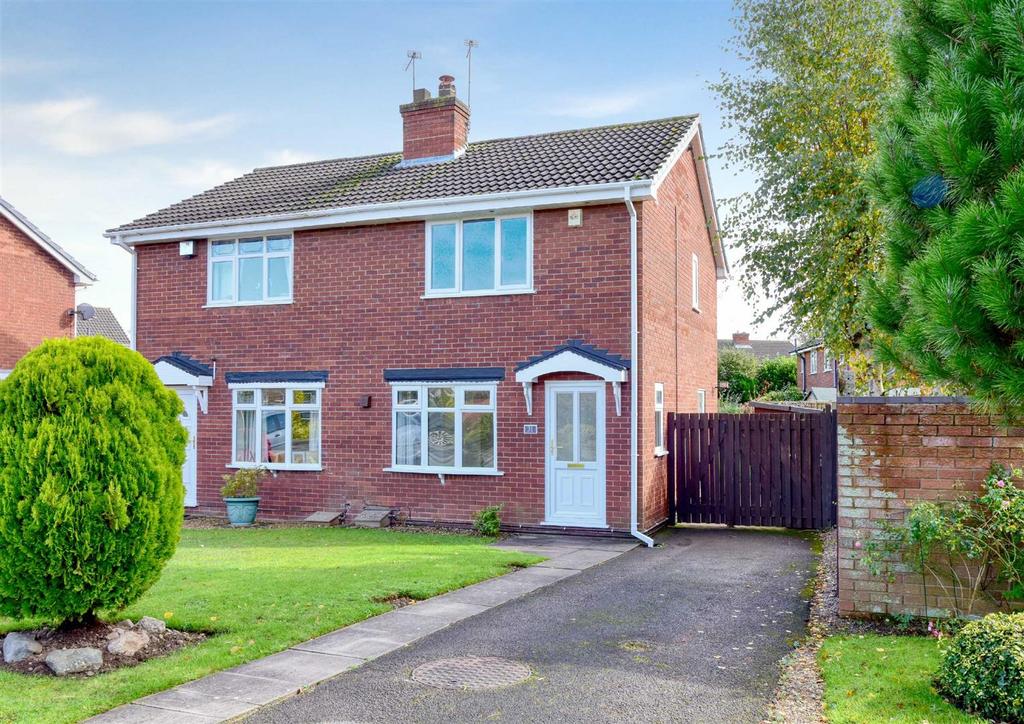 31 Moors Drive, Coven, Wolverhampton 2 bed semidetached house £850