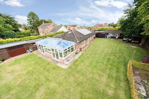 6 bedroom detached bungalow for sale, Hawthorn Hill, Coningsby