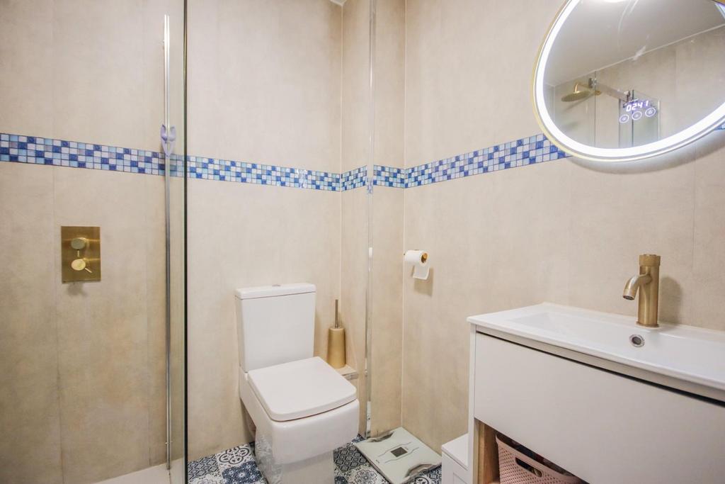 En-Suite Shower Room