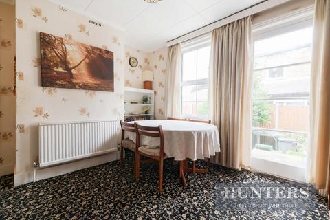7 Sutton Grove, Sutton, SM1 4LN