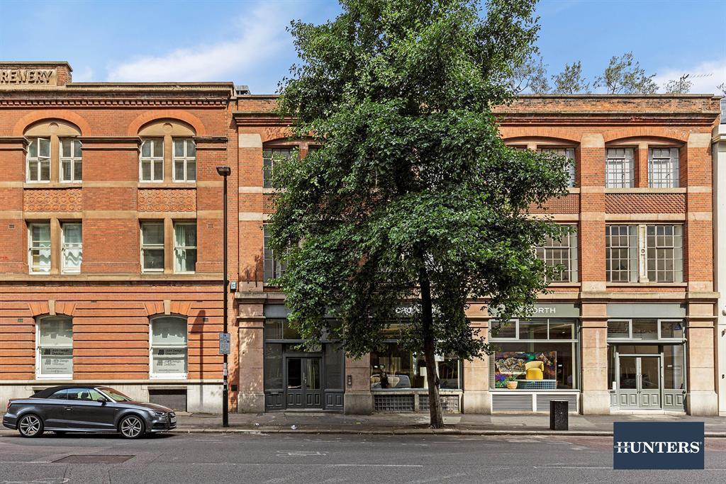 St. John Street, London, EC1V 1 bed apartment to rent £2,750 pcm (£
