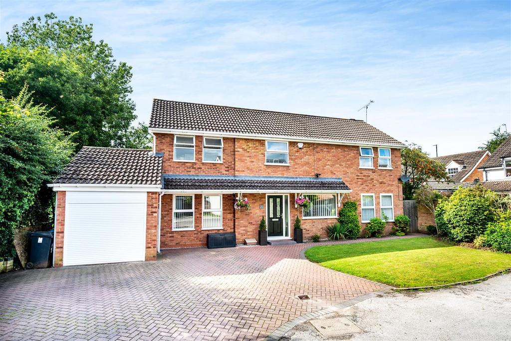Roman Way, Finham 5 bed detached house for sale £625,000