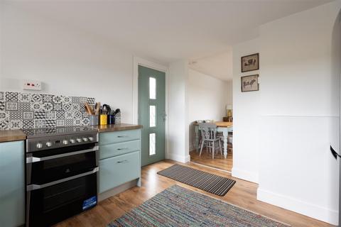 10 Bamff View, New Alyth, Blairgowrie, PH11 8NG