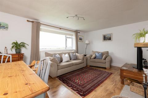 10 Bamff View, New Alyth, Blairgowrie, PH11 8NG