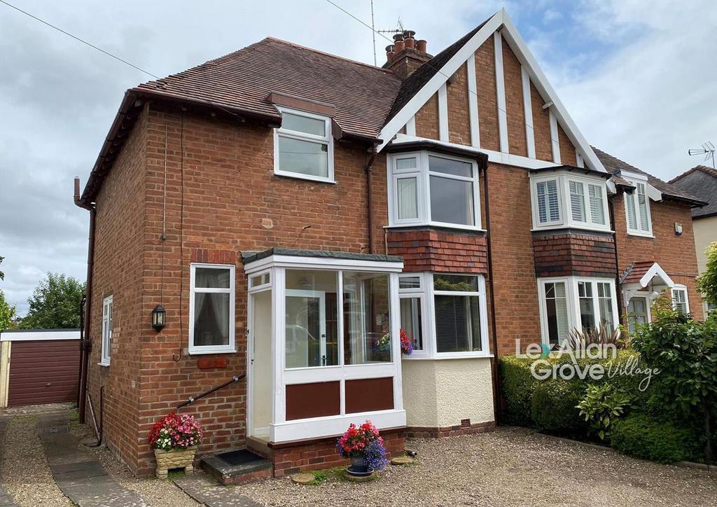 Belbroughton Road, Blakedown, Kidderminster 3 bed semidetached house