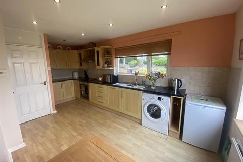 11 Dartmoor View, Chulmleigh, EX18 7BN