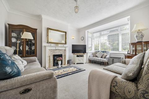 96 Shepherds Lane, Guildford, GU2 9SW