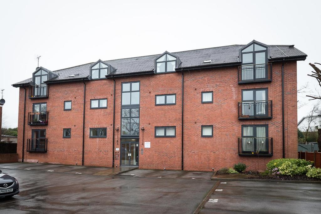 Knighton House, Stone ST15 2 bed apartment £795 pcm (£183 pw)