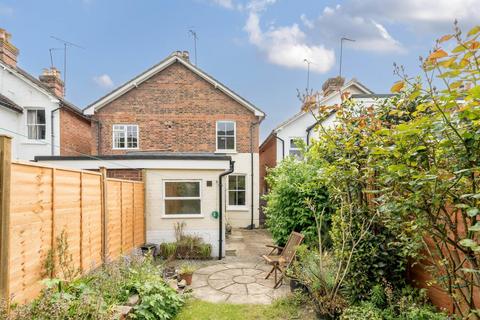 31 Cline Road, Guildford, GU1 3ND