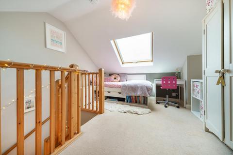 11 Cooper Road, Guildford, GU1 3LY