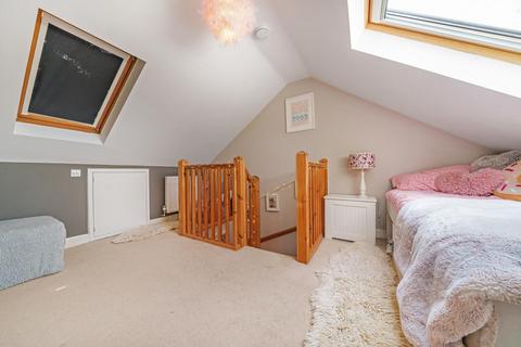 11 Cooper Road, Guildford, GU1 3LY