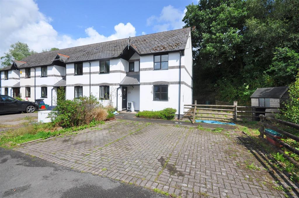 Maes Yr Efail, Llanbrynmair 2 bed end of terrace house £565 pcm (£130 pw)