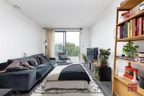2 bedroom apartment for sale, Lock Court, Essex Wharf, London