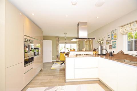 23 Blacksmiths View, Hadnall, Shrewsbury, SY4 3BF