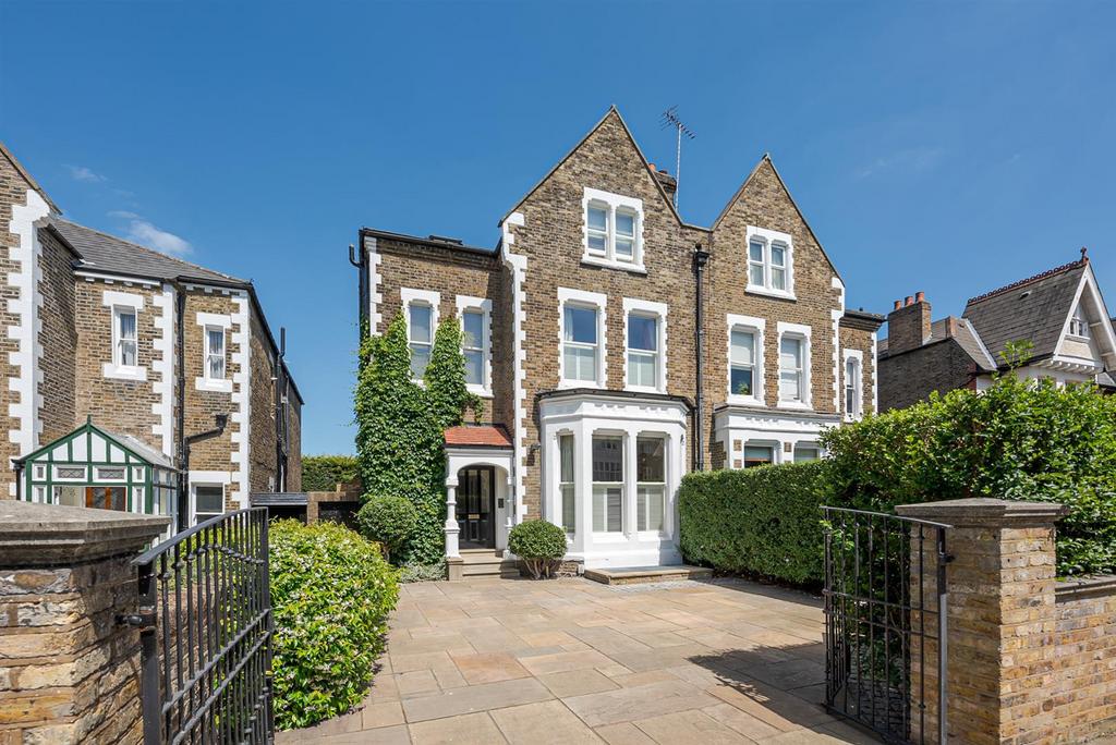 Grove Park Gardens, London, W4 5 bed semidetached house for sale £