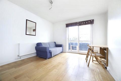 3 bedroom apartment to rent, Munday House, Burbage Close, London, SE1