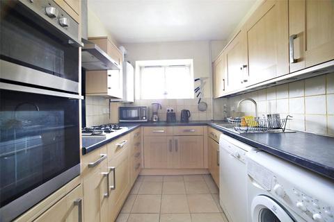 3 bedroom apartment to rent, Munday House, Burbage Close, London, SE1