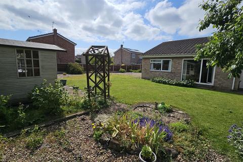 8 Larch Close, Bingham, Nottingham, NG13 8GW