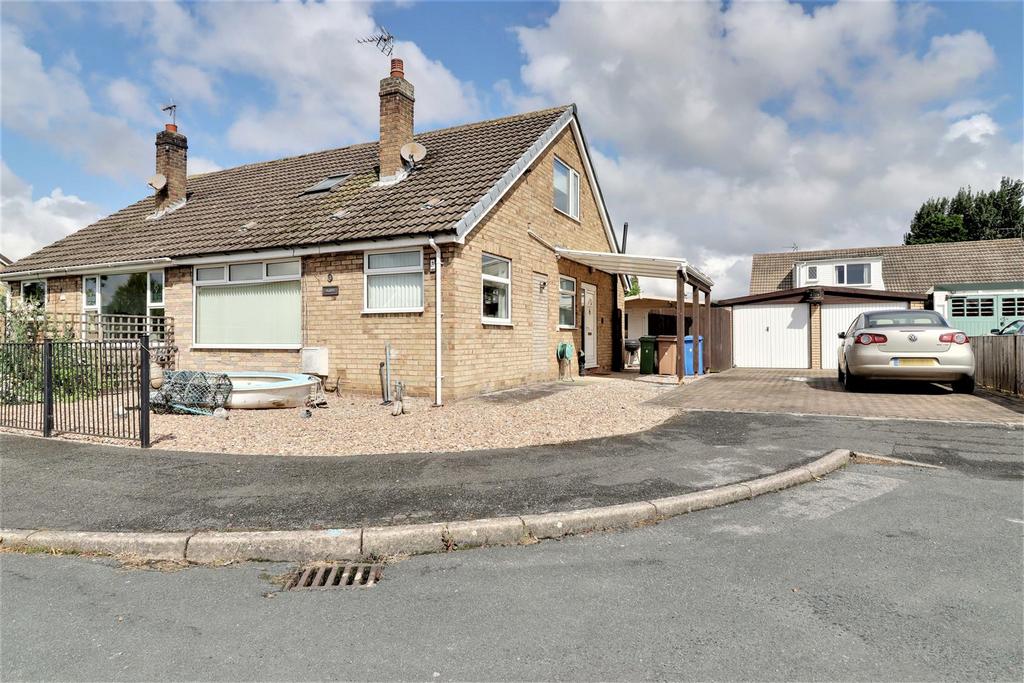Cherry Court, Gilberdyke 3 bed semidetached bungalow for sale £195,000