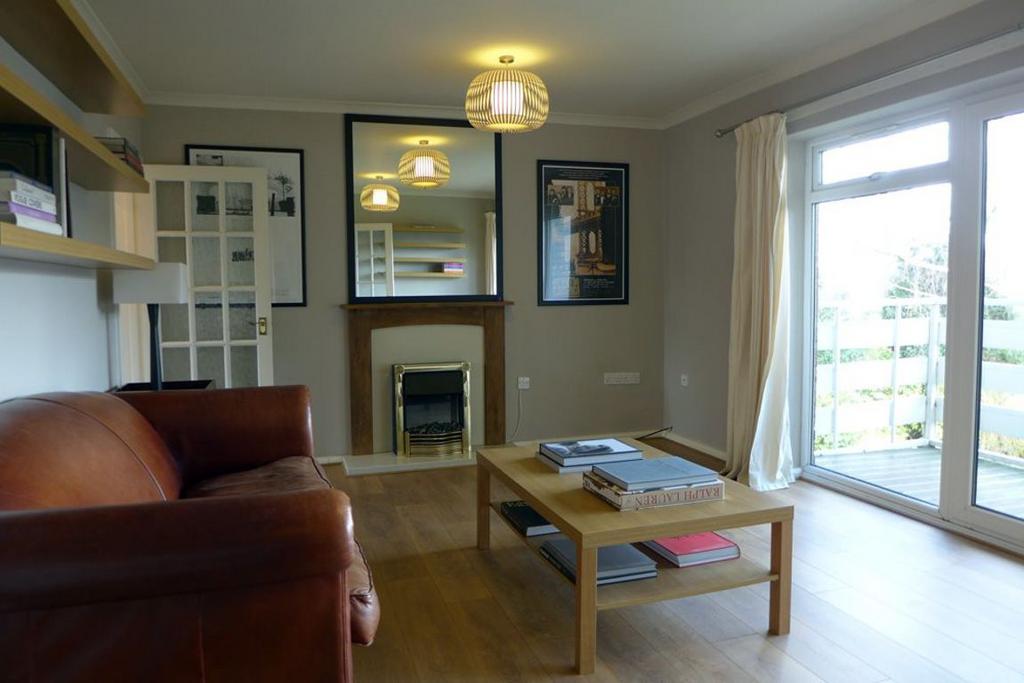 Redlake Road, Pedmore 2 bed flat £825 pcm (£190 pw)