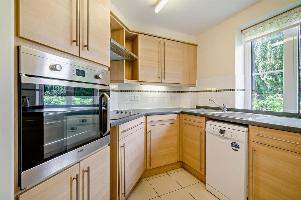 Kitchen: