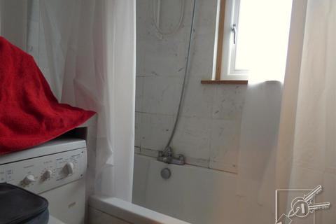 Flat 3, 100 Darnley Road, Gravesend, DA11 0SN