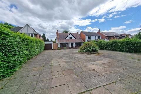 27 Lowbrook Lane, Tidbury Green, Solihull, B90 1QR