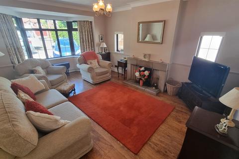 27 Lowbrook Lane, Tidbury Green, Solihull, B90 1QR