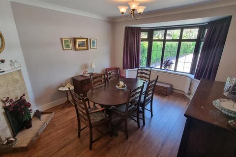 27 Lowbrook Lane, Tidbury Green, Solihull, B90 1QR
