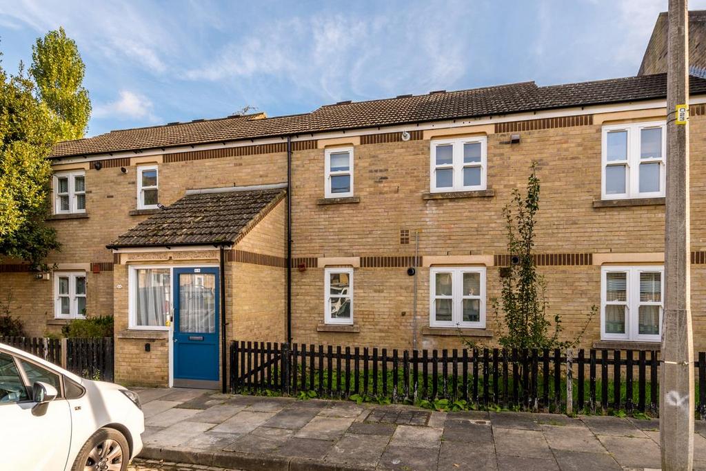 Bernards Close SE27-1.JPG