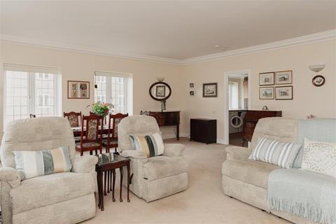 2 bedroom apartment for sale, Batts Hill, Reigate