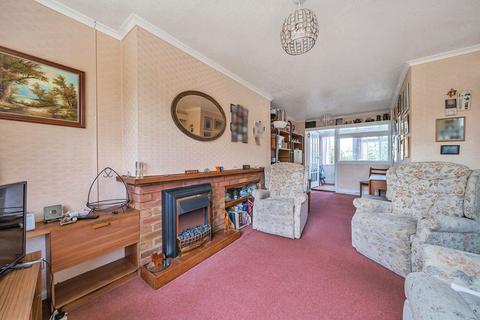 2 Chase Close, Arlesey, SG15 6UT