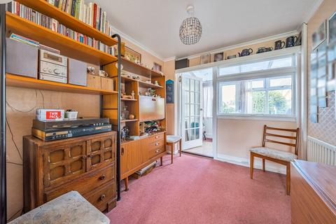 2 Chase Close, Arlesey, SG15 6UT