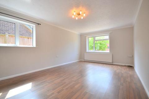 25 Barsham Drive, South Wootton, King's Lynn, PE30 3TT
