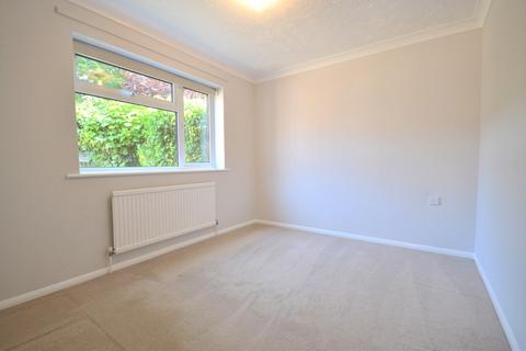 25 Barsham Drive, South Wootton, King's Lynn, PE30 3TT