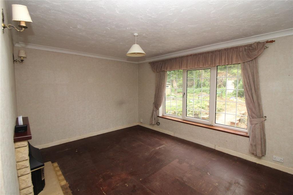 Concord Avenue, Chatham, Kent, ME5 2 bed bungalow for sale £265,000