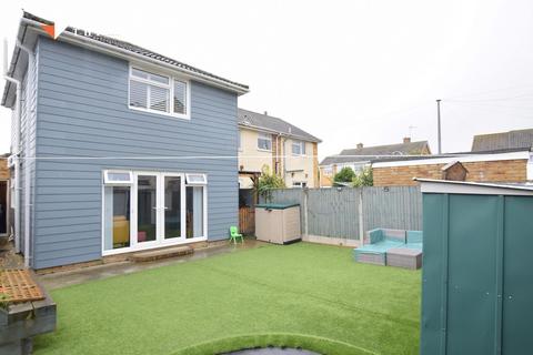 4 bedroom semi-detached house for sale, Manfield Gardens, St Osyth
